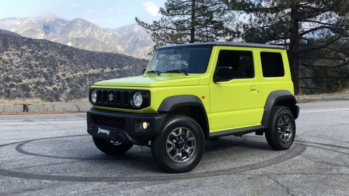suzuki that looks like a jeep